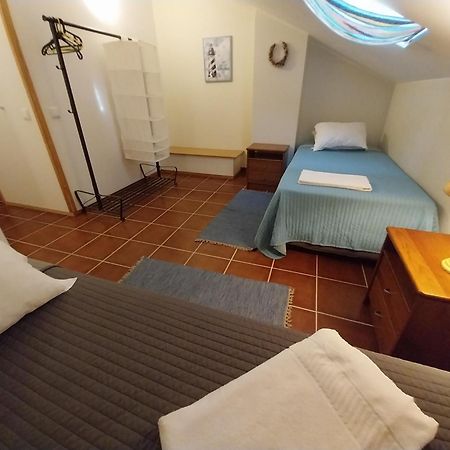 Supertubos Beach Hostel Atouguia Da Baleia Eksteriør billede