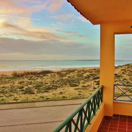 Supertubos Beach Hostel Atouguia Da Baleia Værelse billede
