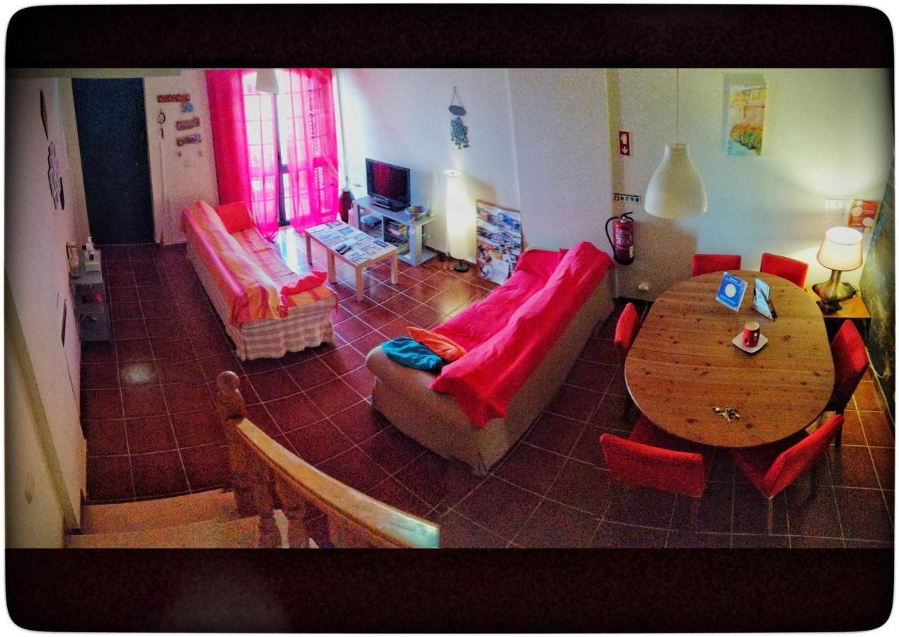 Supertubos Beach Hostel Atouguia Da Baleia Eksteriør billede