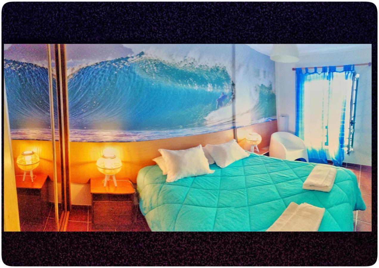 Supertubos Beach Hostel Atouguia Da Baleia Eksteriør billede