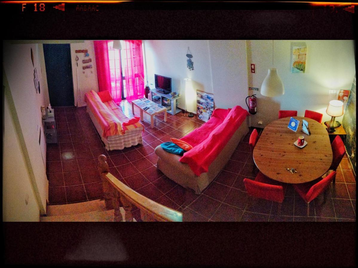 Supertubos Beach Hostel Atouguia Da Baleia Eksteriør billede