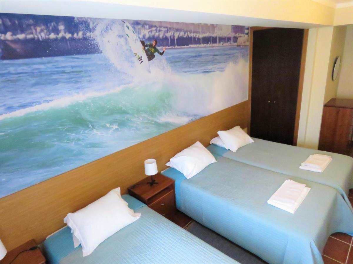 Supertubos Beach Hostel Atouguia Da Baleia Eksteriør billede