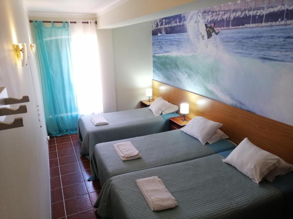 Supertubos Beach Hostel Atouguia Da Baleia Eksteriør billede