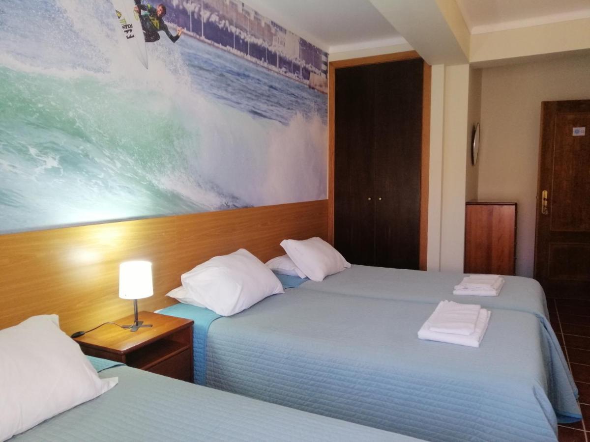Supertubos Beach Hostel Atouguia Da Baleia Eksteriør billede