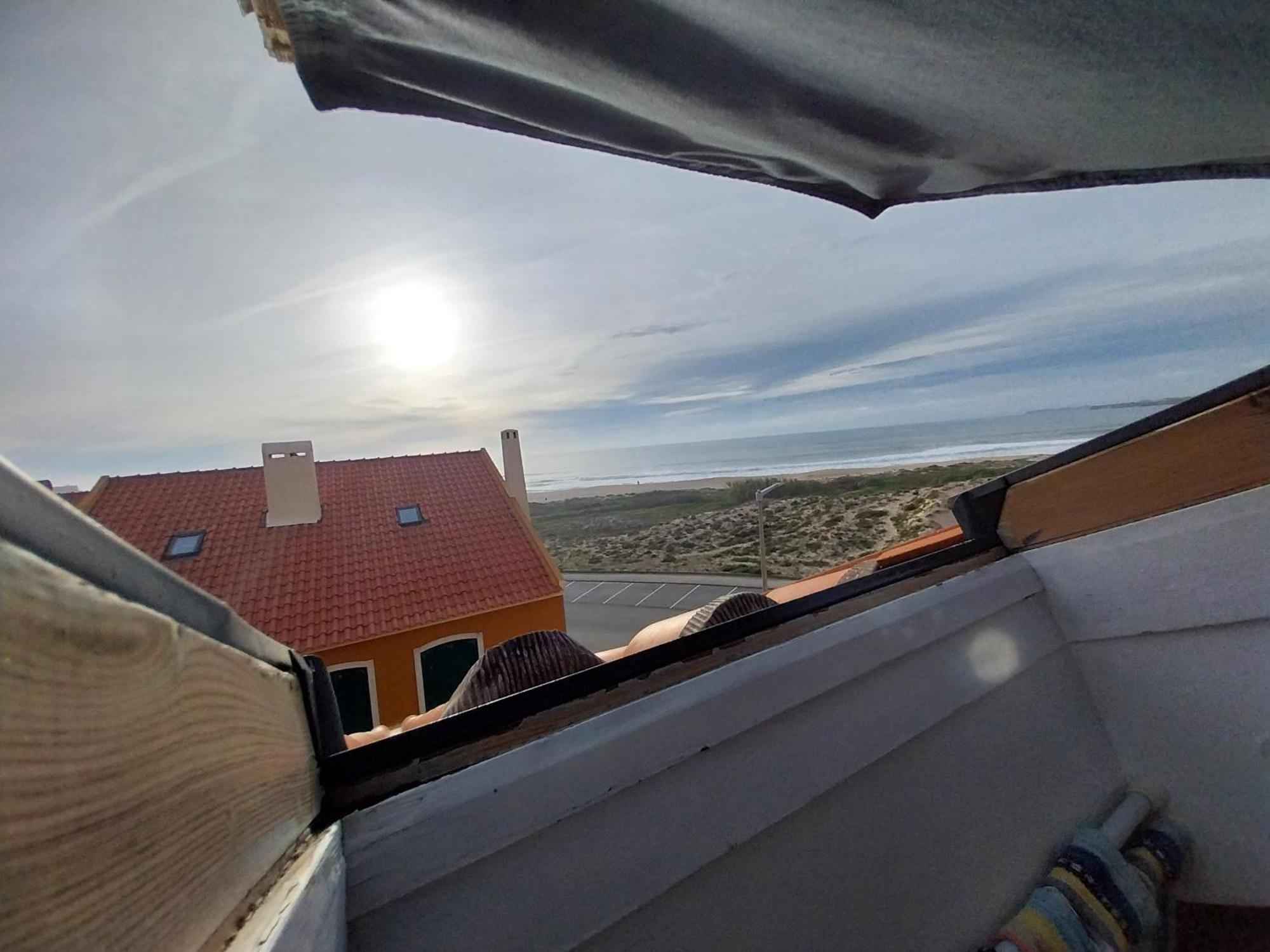 Supertubos Beach Hostel Atouguia Da Baleia Eksteriør billede