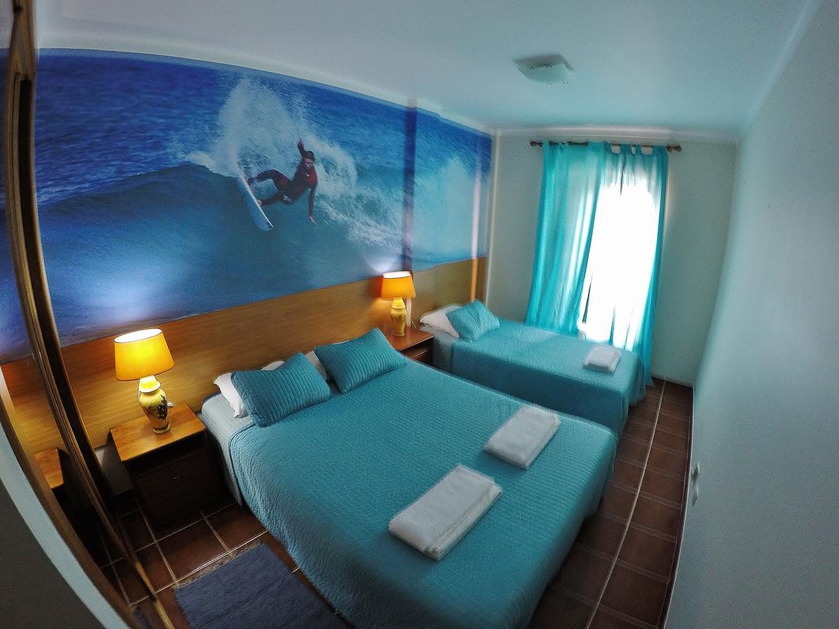 Supertubos Beach Hostel Atouguia Da Baleia Eksteriør billede