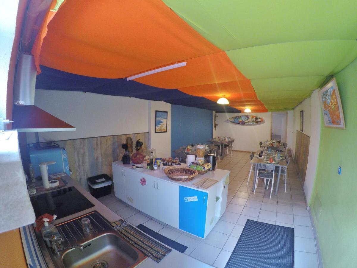 Supertubos Beach Hostel Atouguia Da Baleia Eksteriør billede
