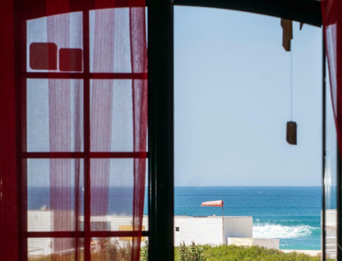 Supertubos Beach Hostel Atouguia Da Baleia Eksteriør billede